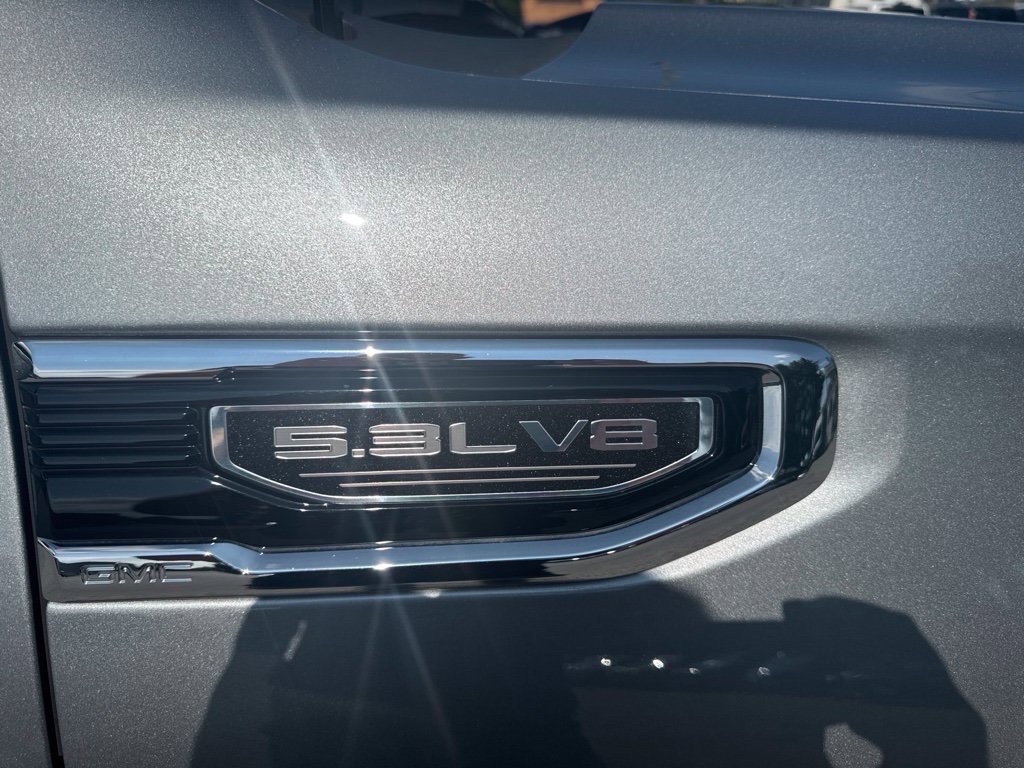 Used 2025 Silver GMC SLT image 43