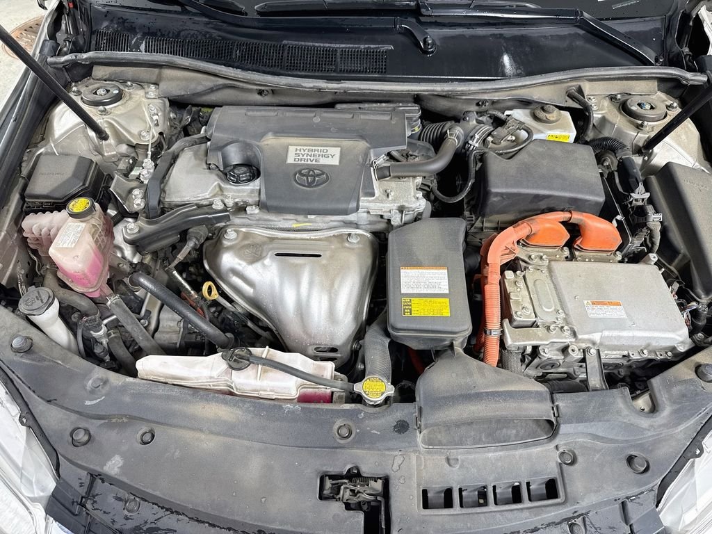 Used 2015 Creme Brulee Mica Toyota LE image 27