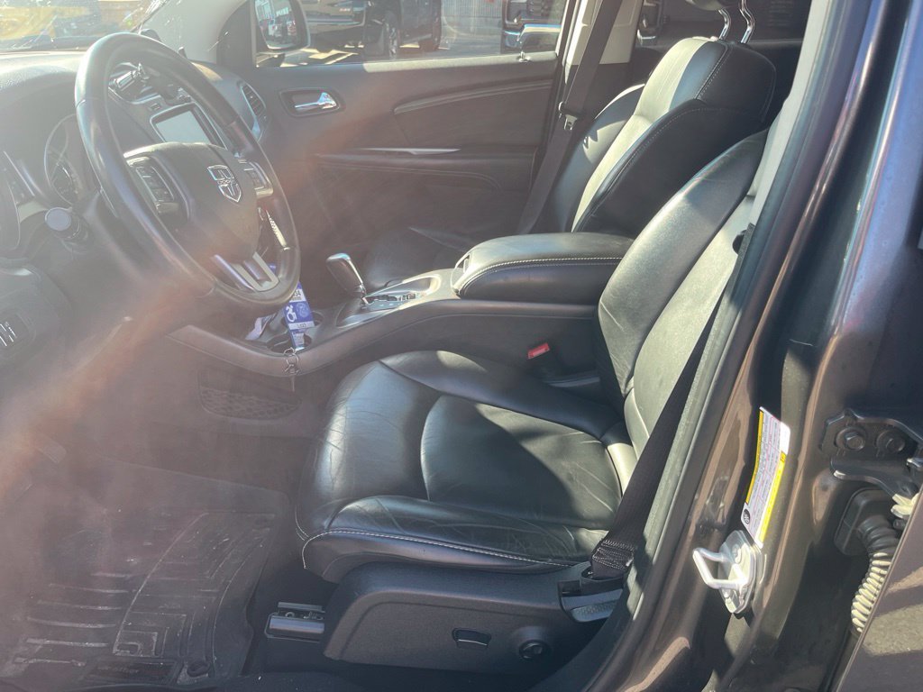 Used 2016 Gray Dodge Crossroad Plus image 13