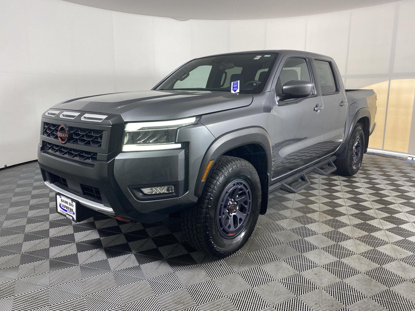 Used 2025 Gun Metallic Nissan PRO-4X image 3