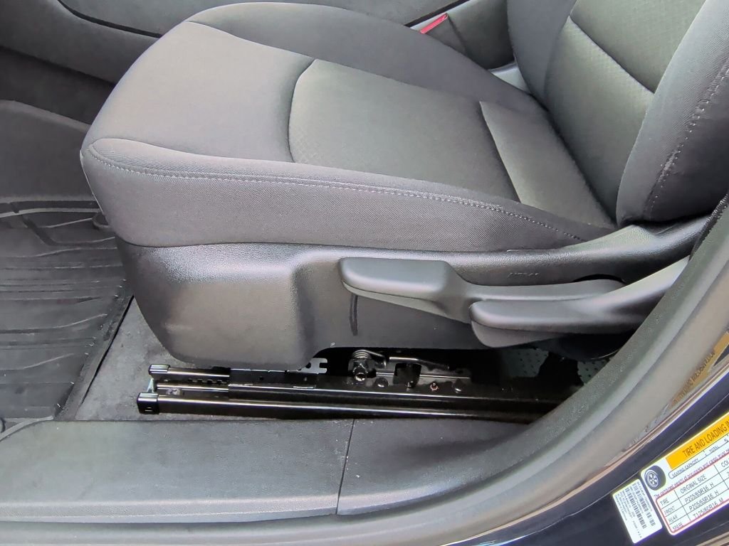 Used 2022 Gray Chevrolet LS image 13