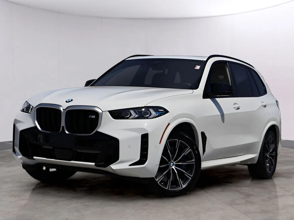 Used 2026 Alpine White BMW M60i image 1