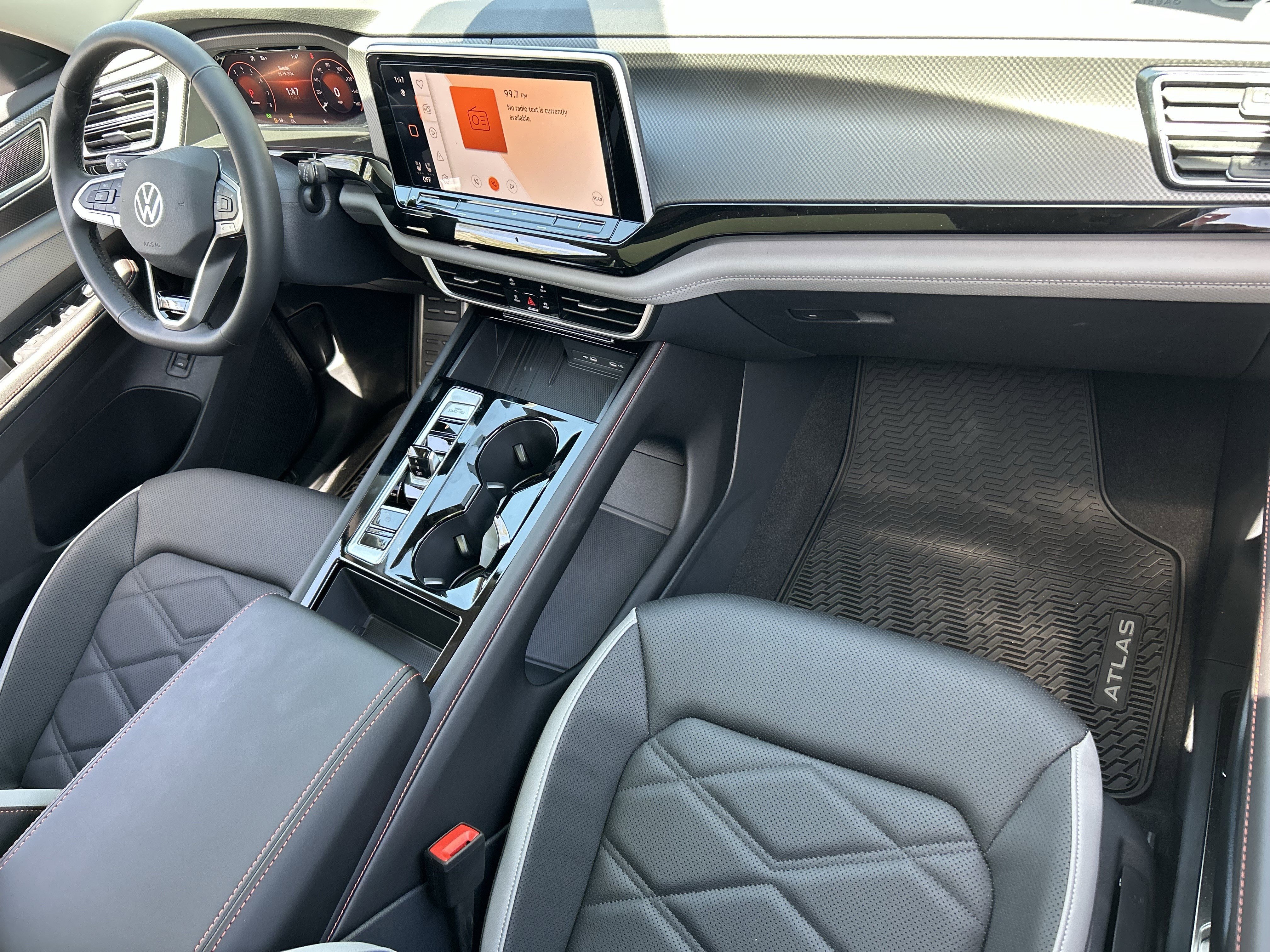 New 2026 Pure Gray Volkswagen 2.0T Peak Edition image 8