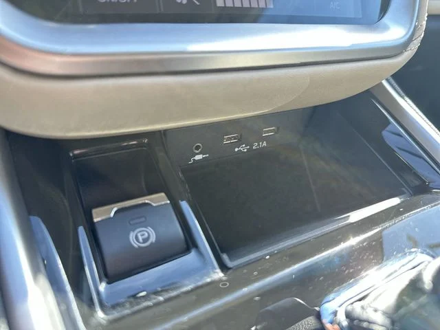 Certified Used 2022 White Subaru Limited image 21