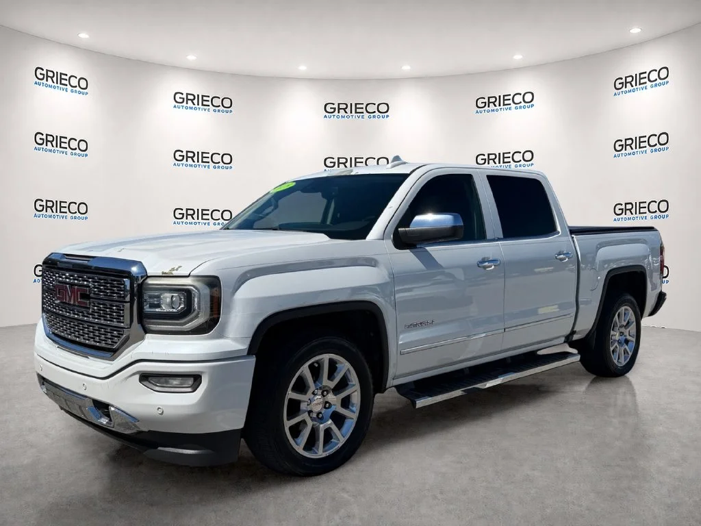 Used 2018 White GMC Denali image 3