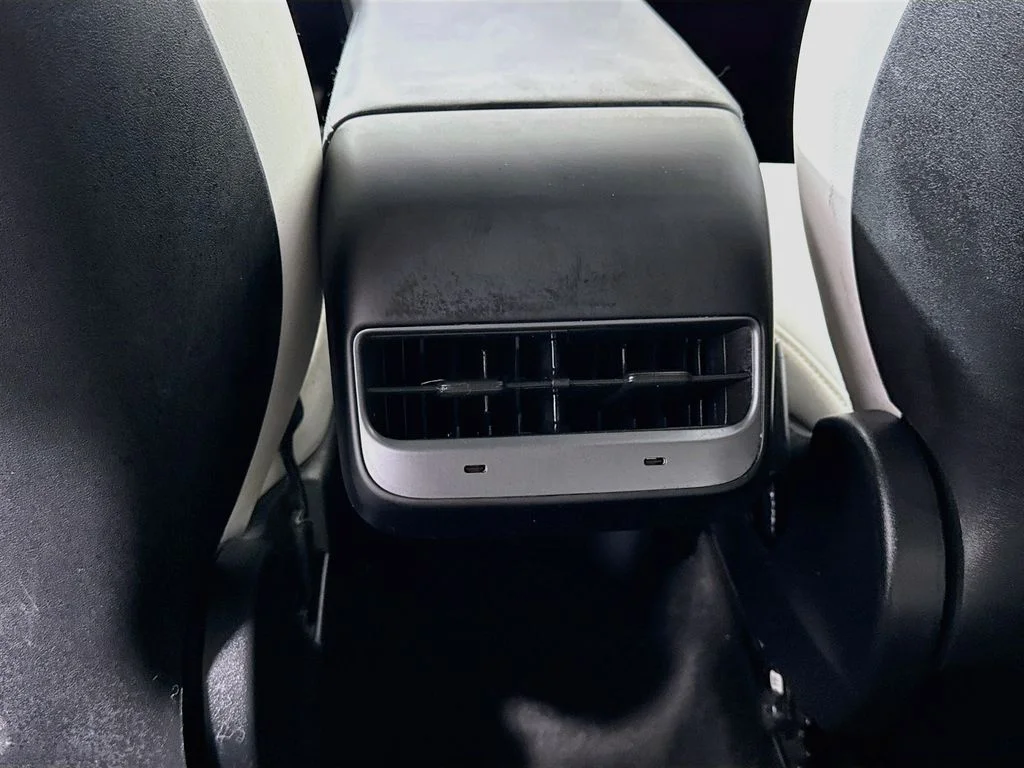 Used 2022 White Tesla Long Range image 26