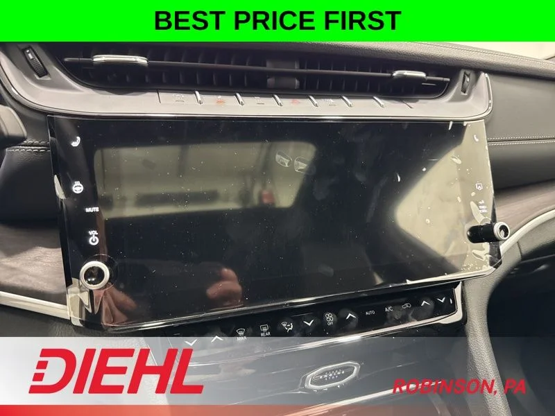 New 2026 Velvet Red Pearl-Coat Exterior Paint Jeep Laredo image 31