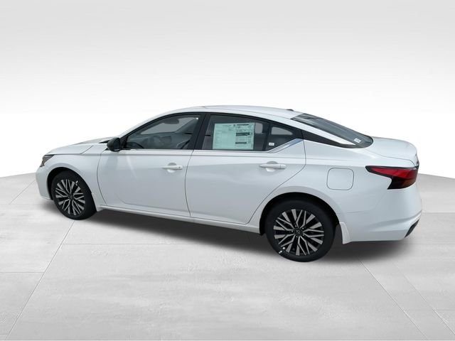 New 2026 White Nissan 2.5 SV image 6