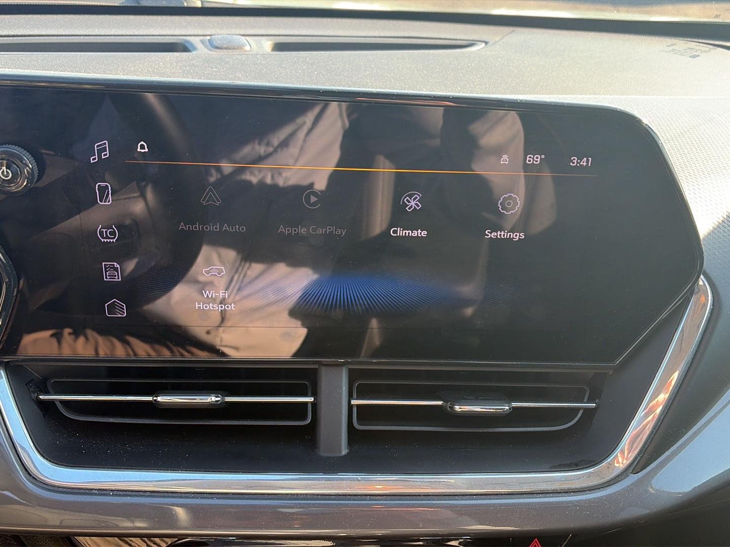 Used 2024 Cacti Green Chevrolet ACTIV image 8