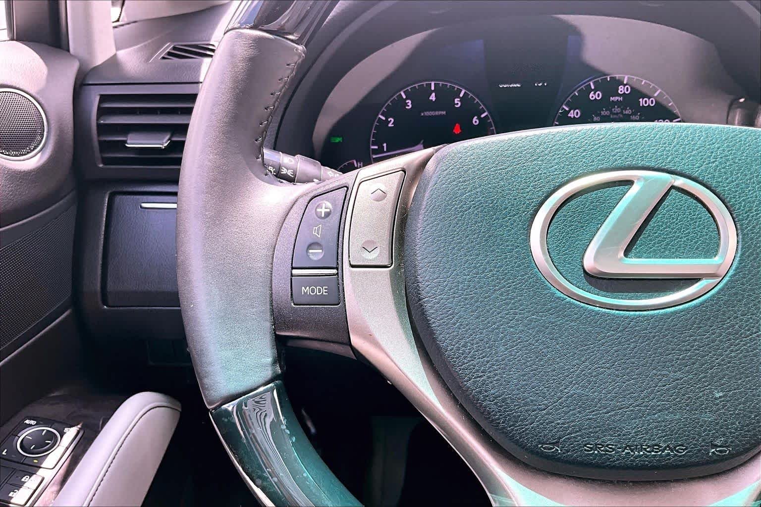 Used 2013 Silver Lining Metallic Lexus  image 23