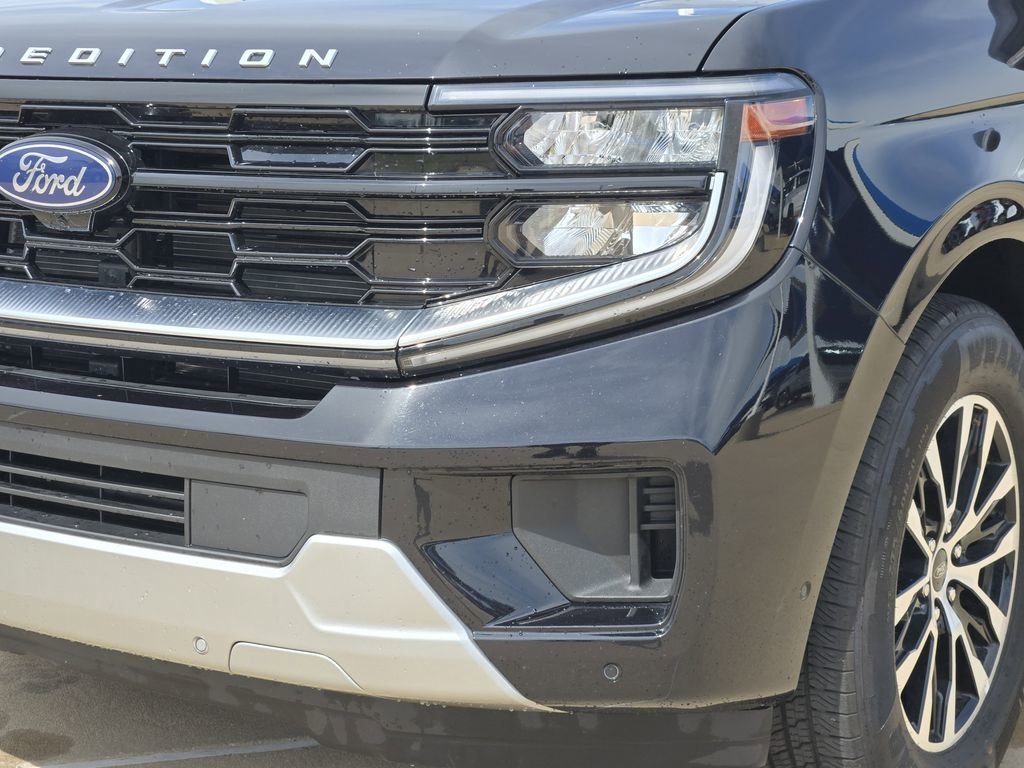Used 2025 Black Ford Platinum image 31