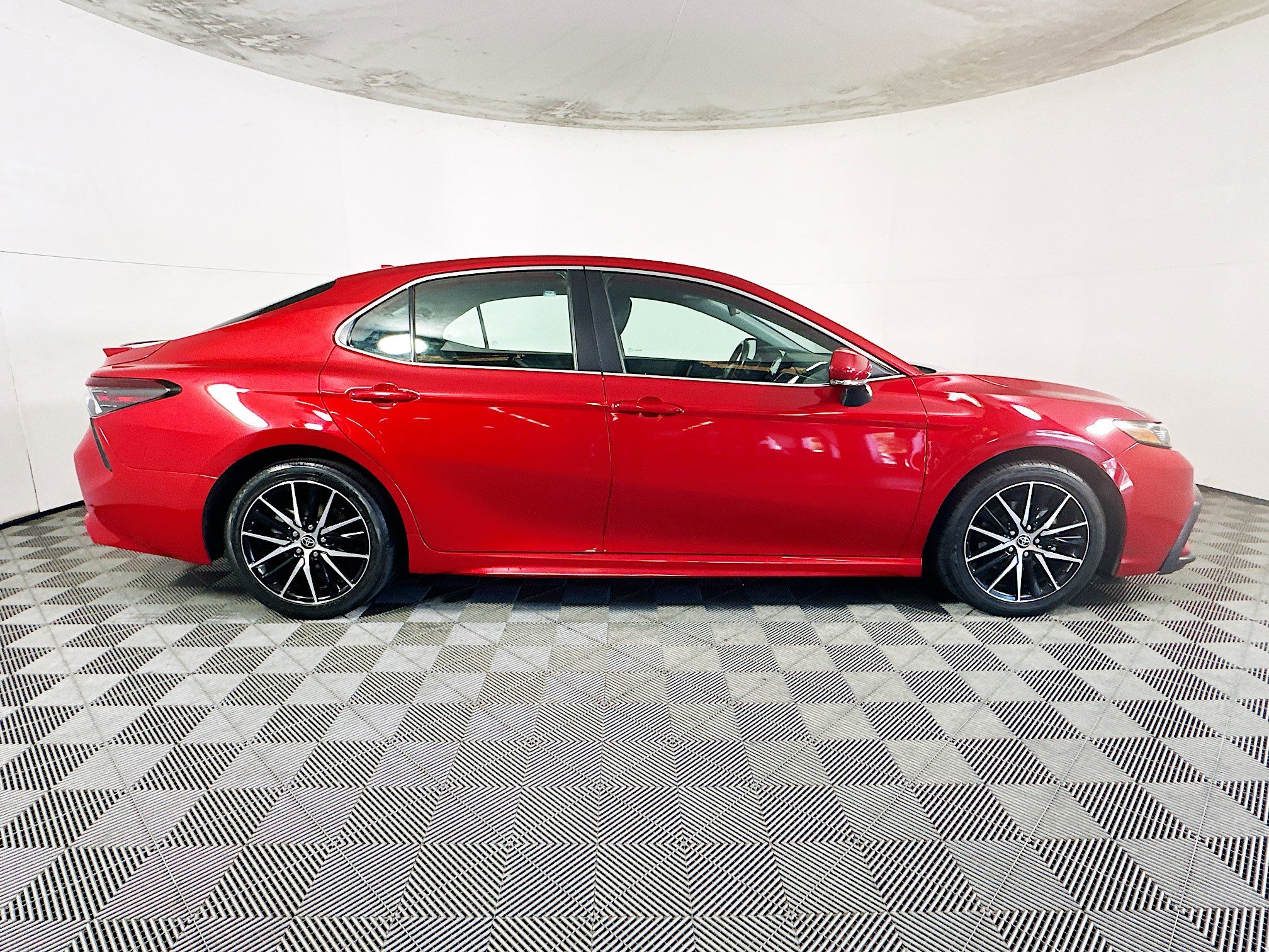 2024 Toyota Camry thumbnail 4