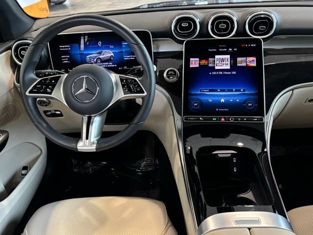Used 2026 Blue Mercedes-Benz GLC 300 image 12
