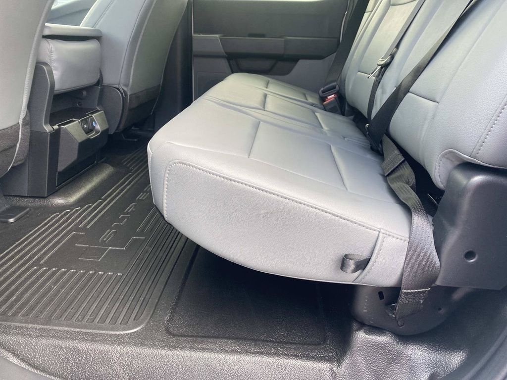 New 2026 Oxford White Ford F-350® XL image 10