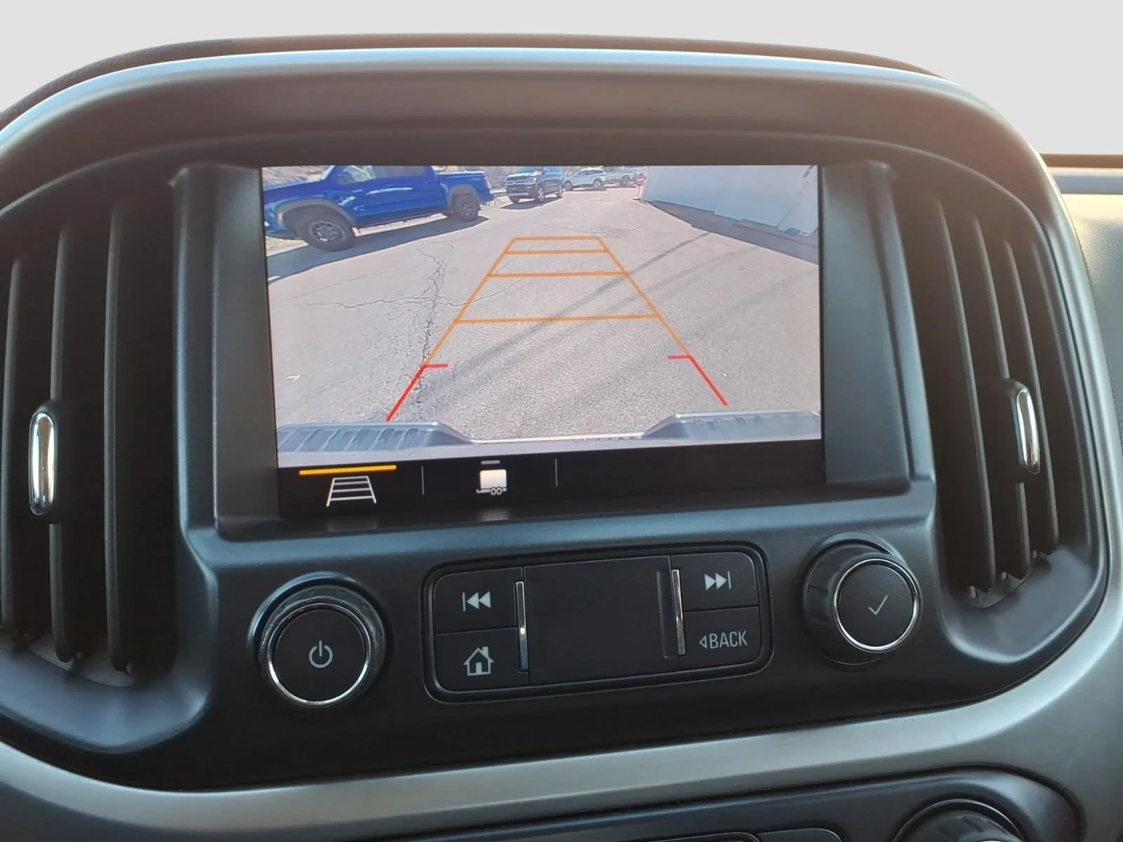 Used 2019 Satin Steel Metallic G9k Chevrolet LT image 22