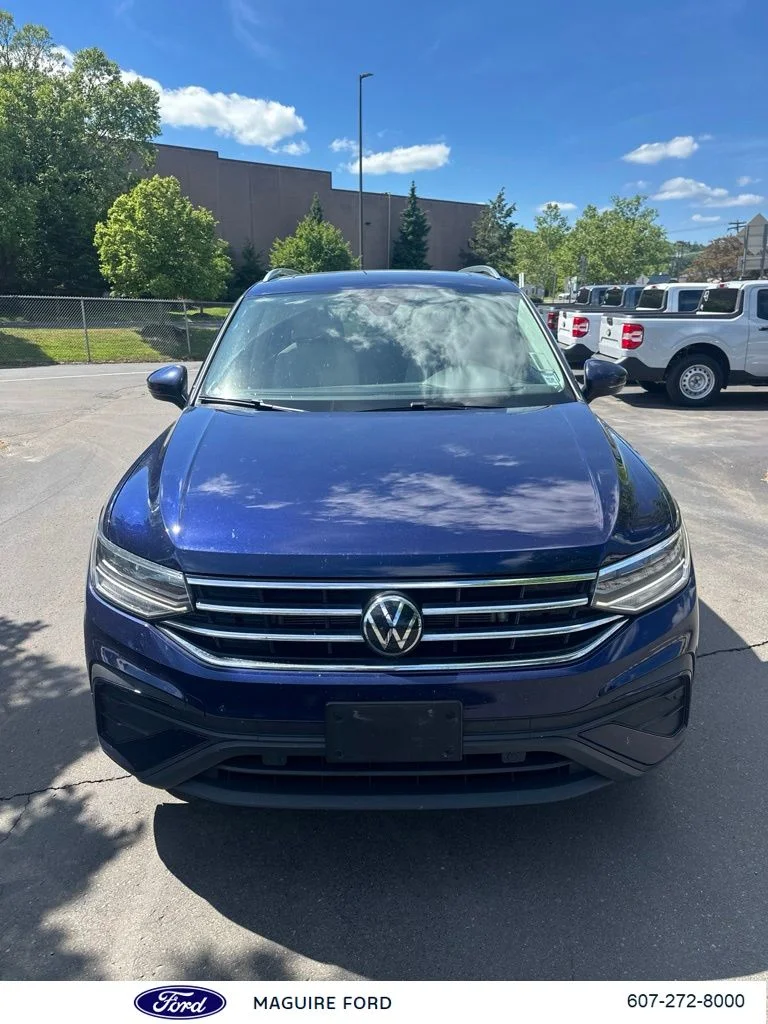 Used 2024 Blue Volkswagen 2.0T SE image 2