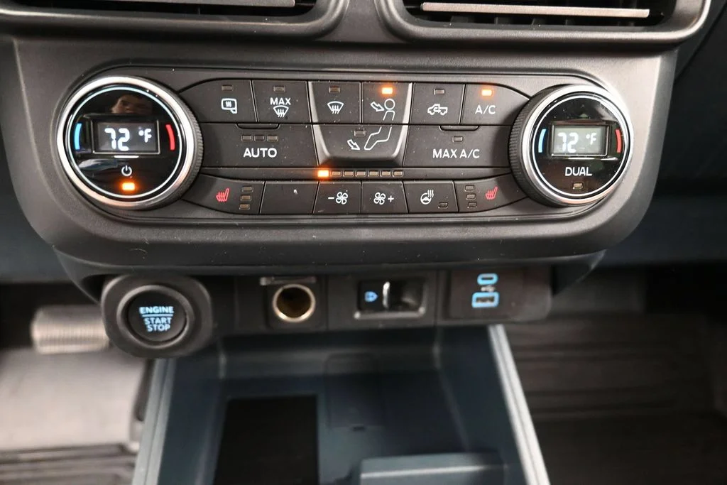 Used 2022 Blue Ford Lariat image 20