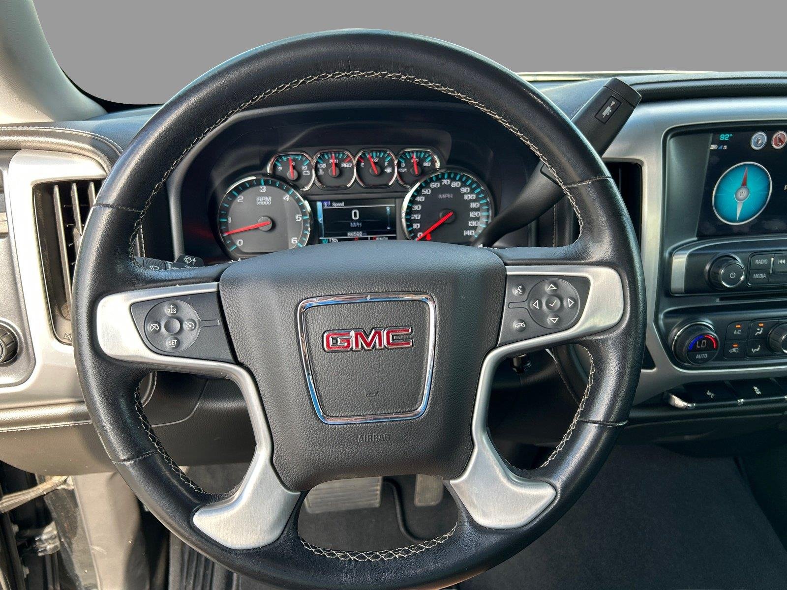 Used 2018 ONYX BLACK GMC SLT image 25