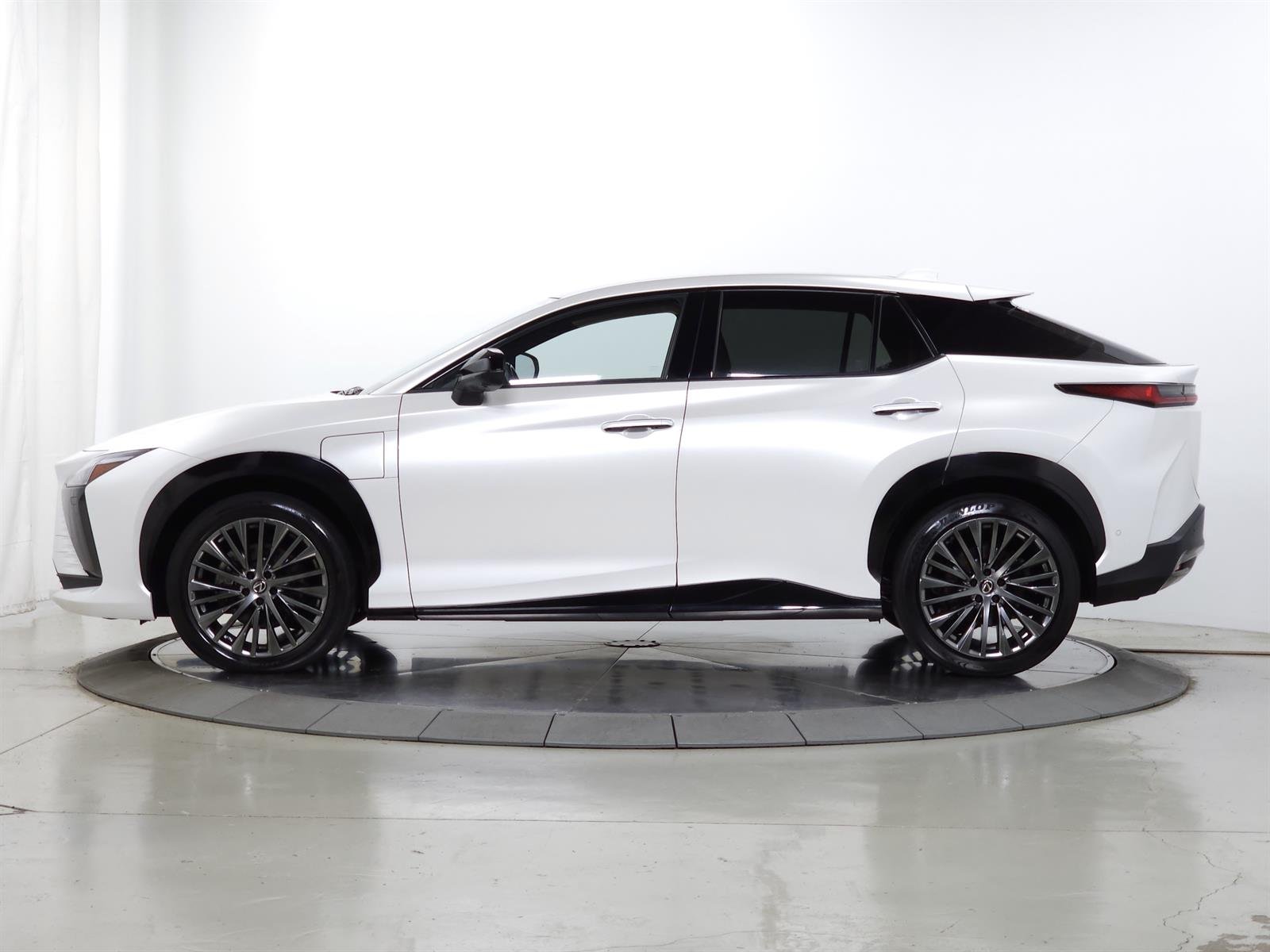 Certified Used 2023 White Lexus LUXURY image 5