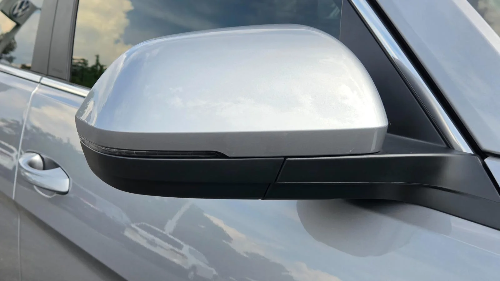 New 2026 silver mist metallic Volkswagen 2.0T SEL image 12