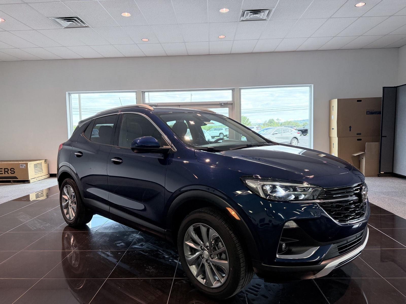 Used 2023 Sapphire Metallic Buick Essence image 8