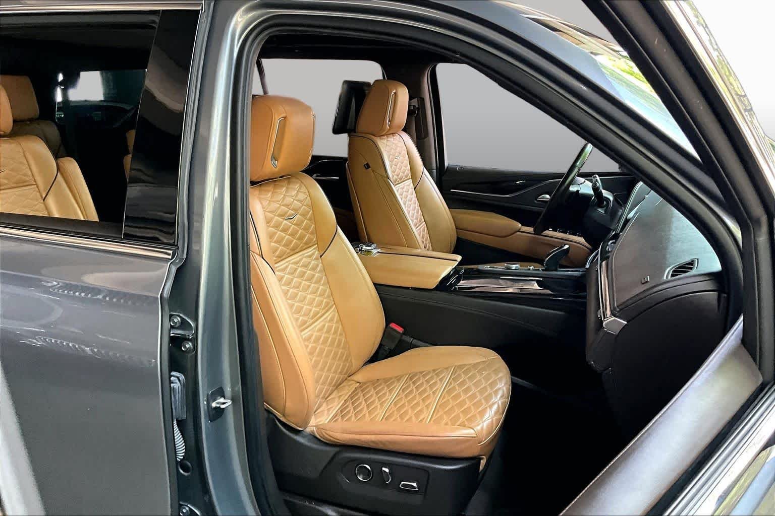 Used 2021 Satin Steel Metallic Cadillac Premium Luxury image 8