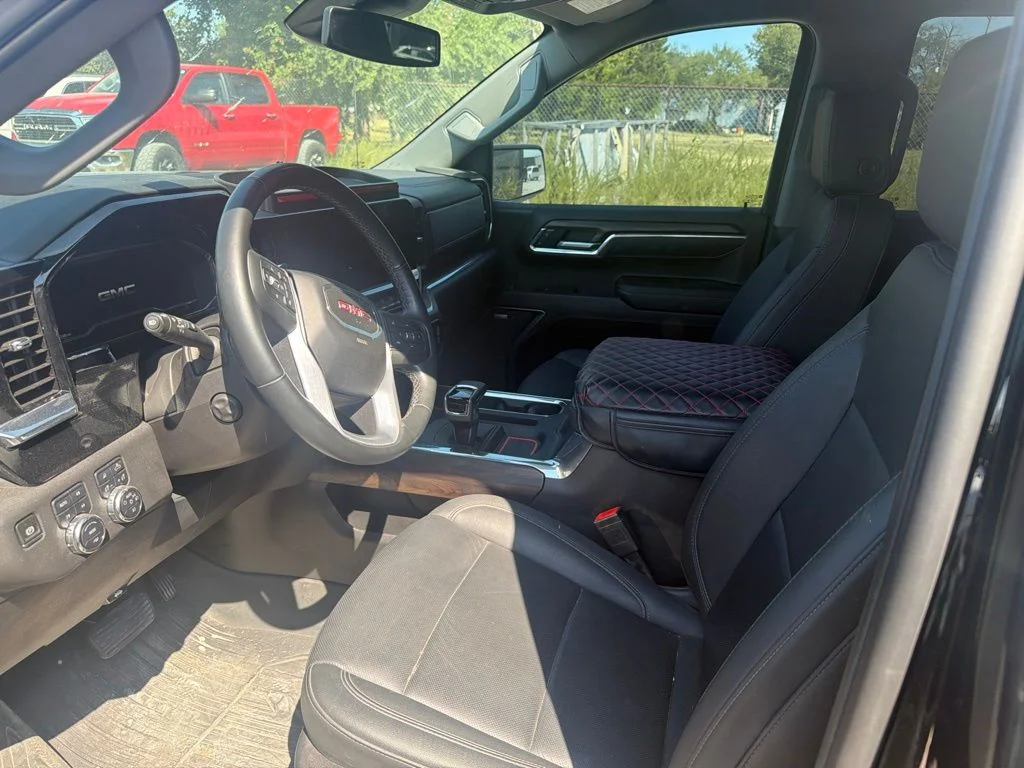 Used 2025 Black GMC SLT image 10