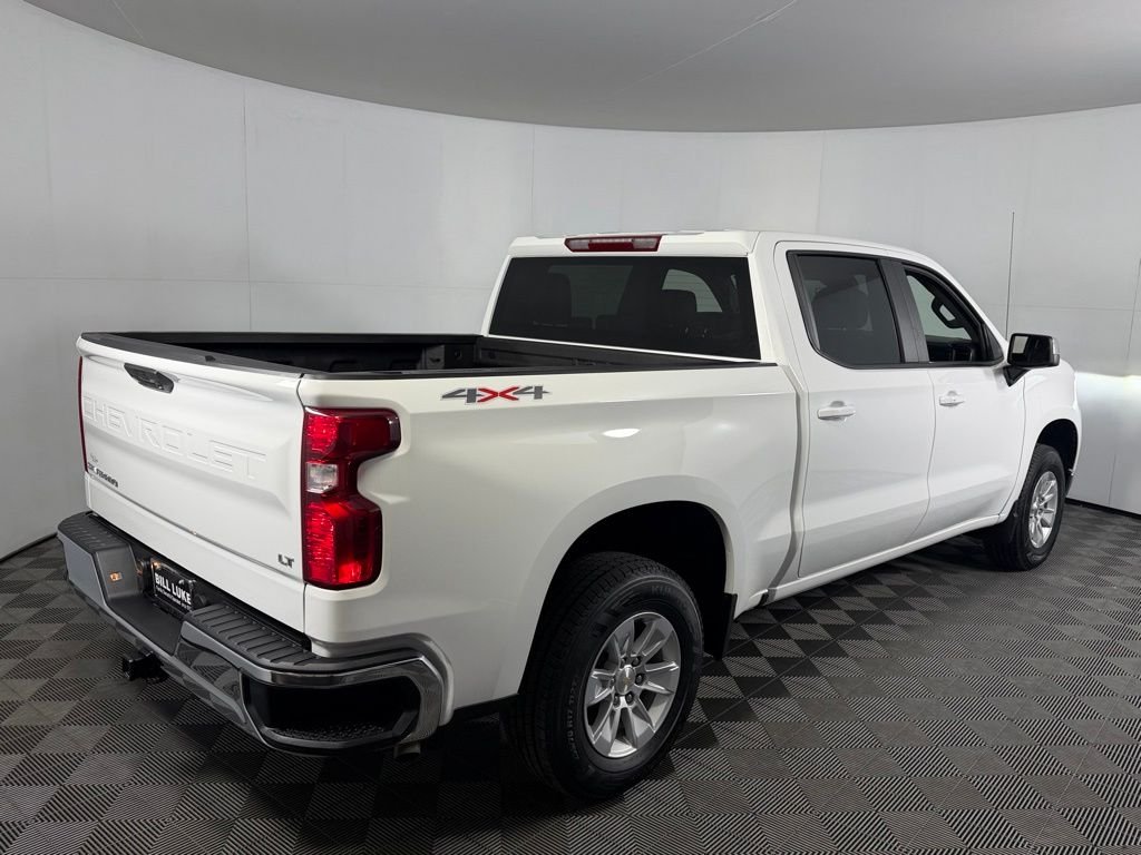 Used 2025 White Chevrolet LT image 5