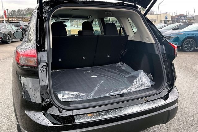 New 2026 Nissan Rogue SV 4D Sport Utility