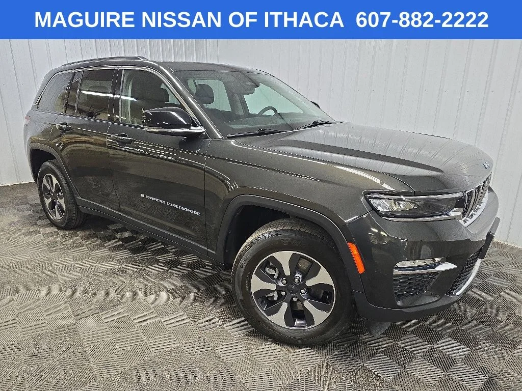 Used 2023 Brown Jeep 4xe image 7