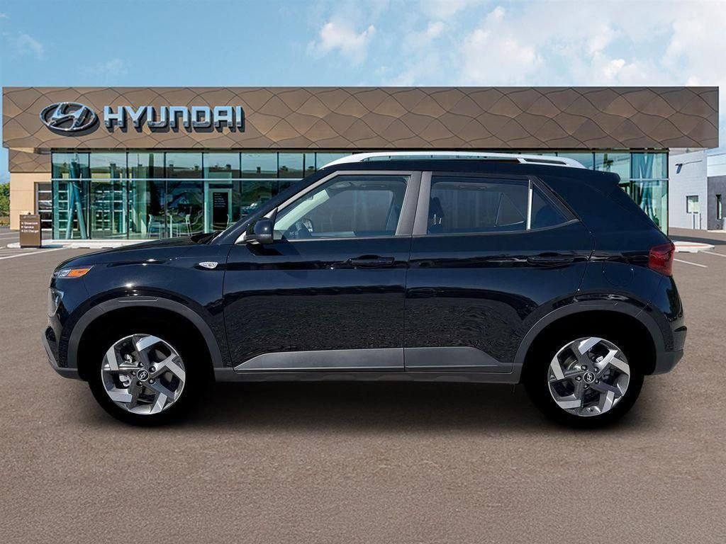 New 2026 Black Hyundai SEL image 3