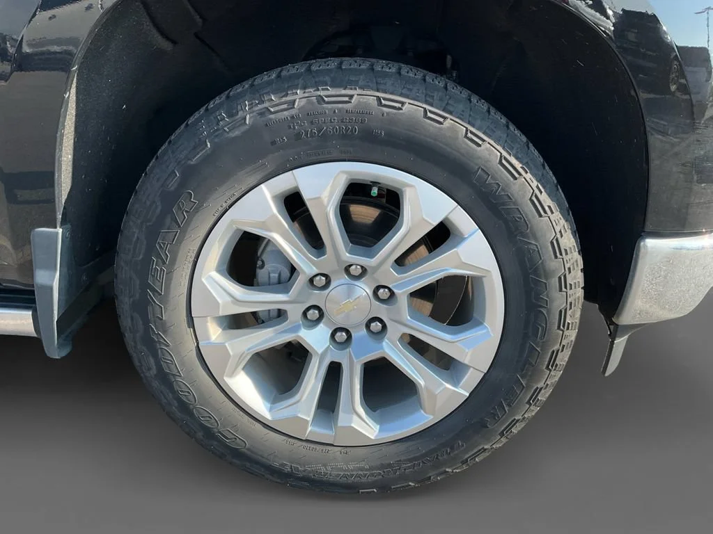 Used 2023 BLACK Chevrolet LTZ image 12