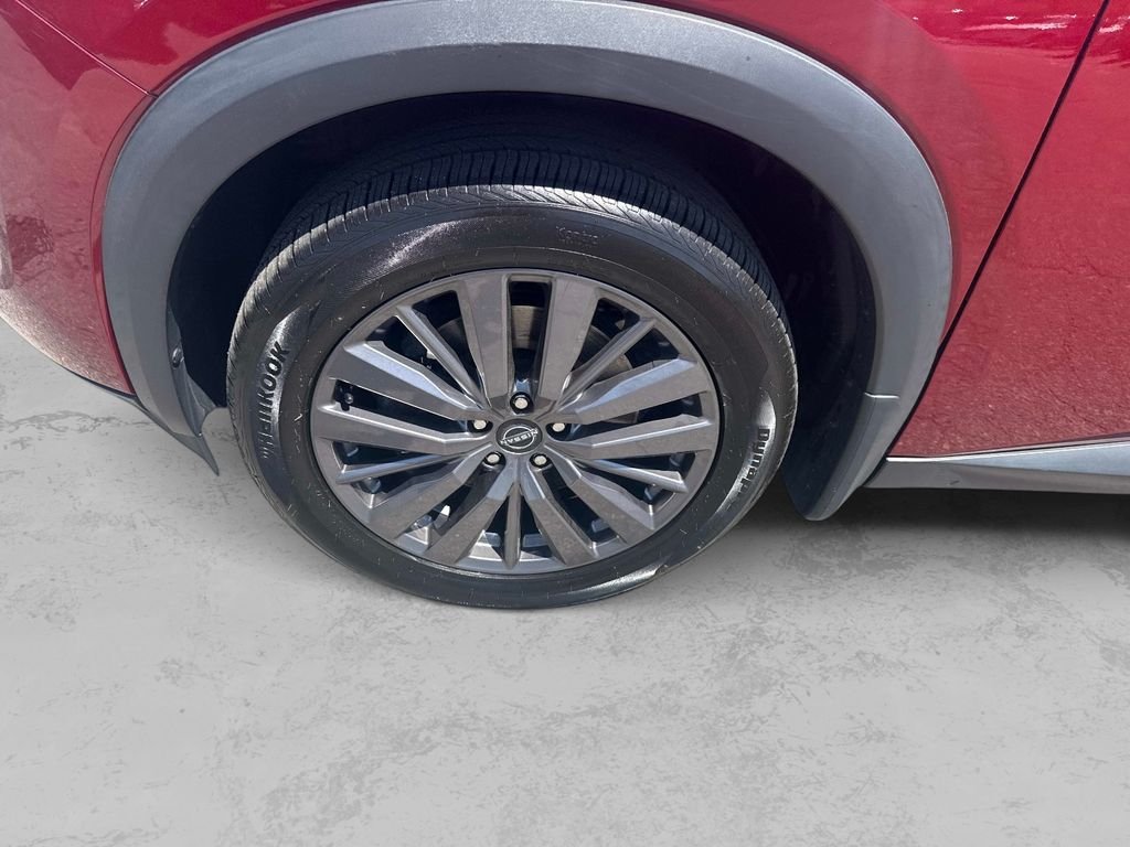 Used 2023 Red Nissan SL image 12