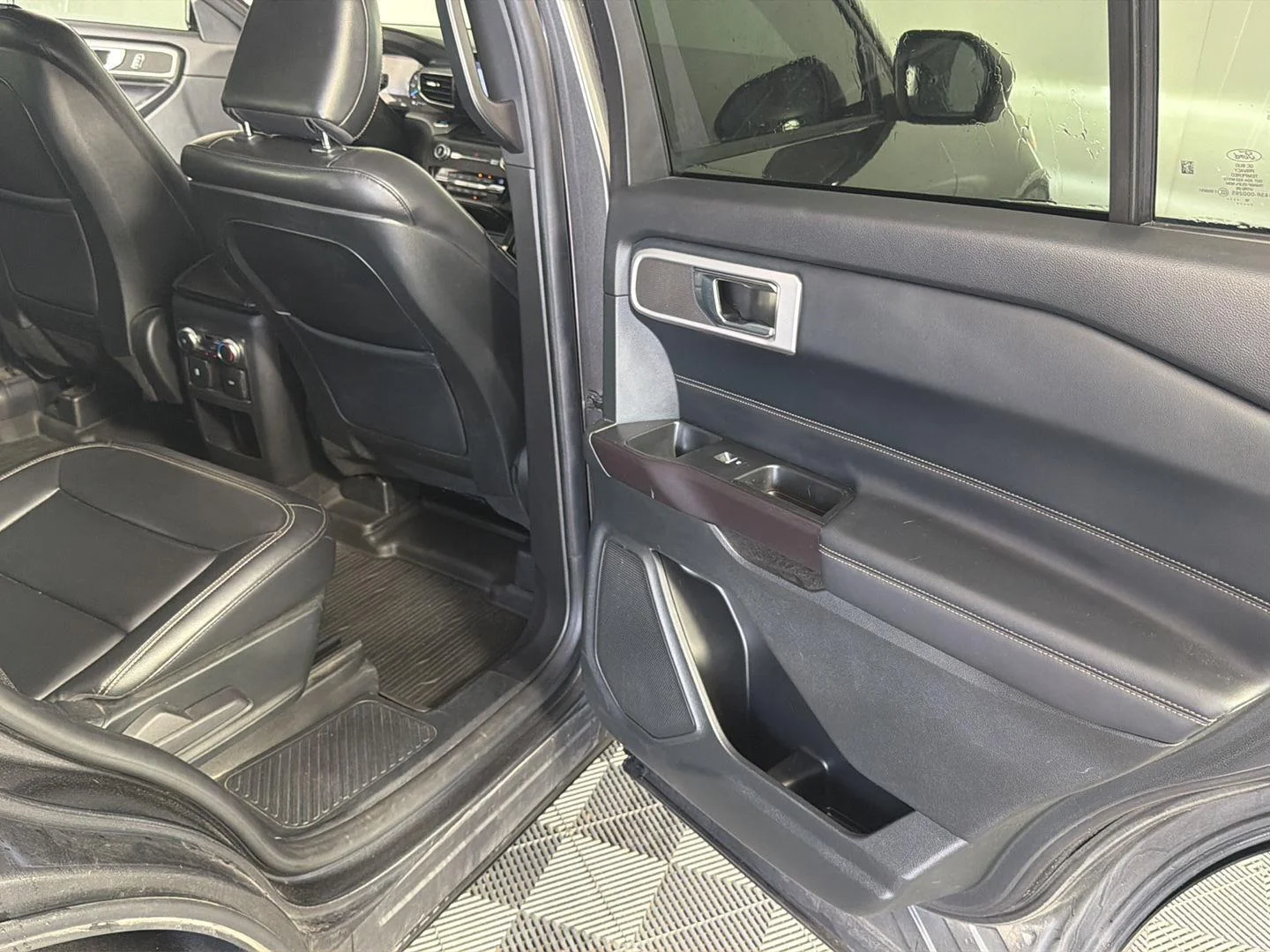 Used 2020 Magnetic Ford XLT image 13