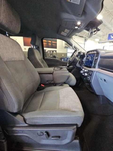 Used 2023 Black Ford XLT image 41