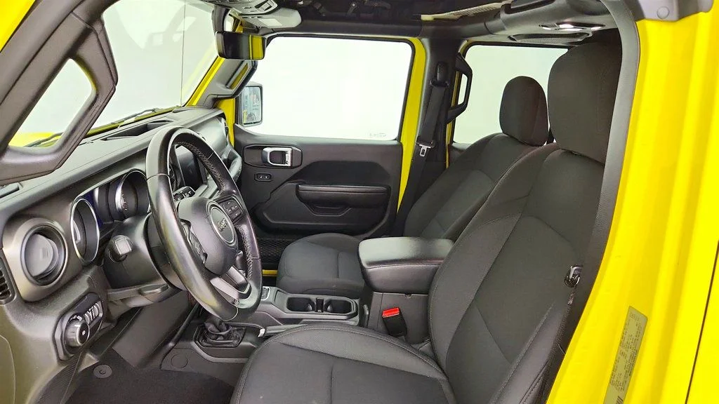 Used 2022 High Velocity Clearcoat Jeep Unlimited High Tide 4x4 image 19
