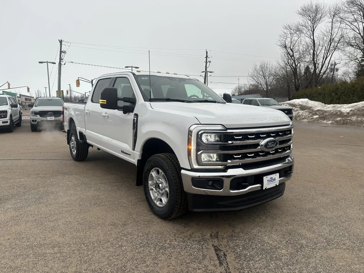 New 2026 White Ford XLT image 3