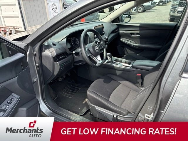 Used 2024 Gray Nissan SV image 7