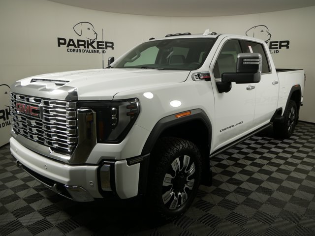 2025 GMC Sierra 3500HD Crew Cab Denali w/ Reserve Pkg