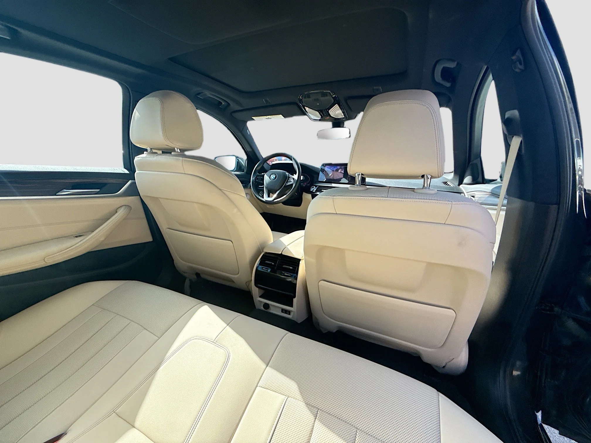 2022 BMW 5 Series 530i - Photo 28