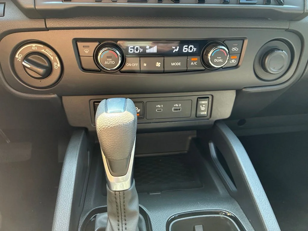 New 2026 Glacier White Nissan Crew Cab SV image 20