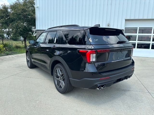 New 2026 Agate Black Metallic Ford ST image 8