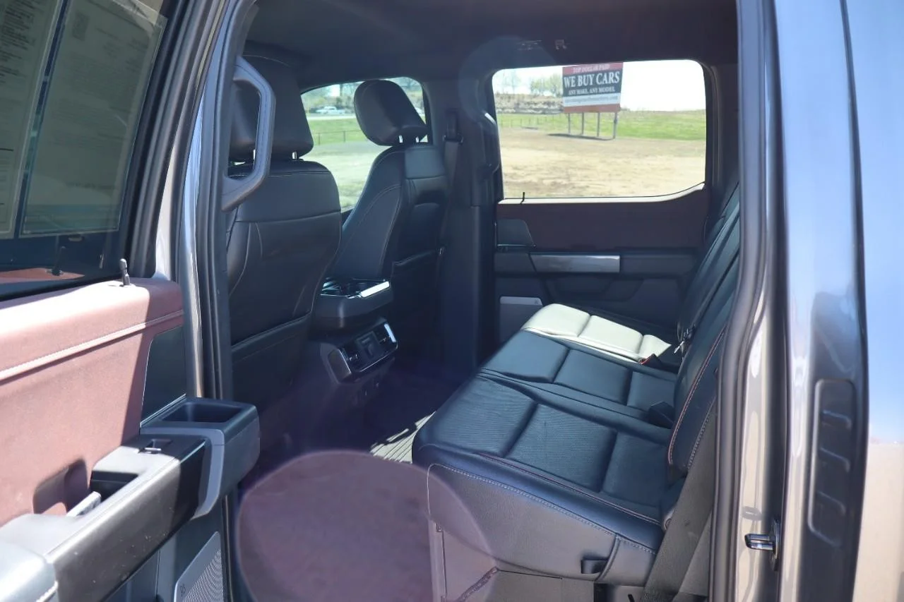 Used 2021 CARBONIZED GRAY Ford Lariat image 17