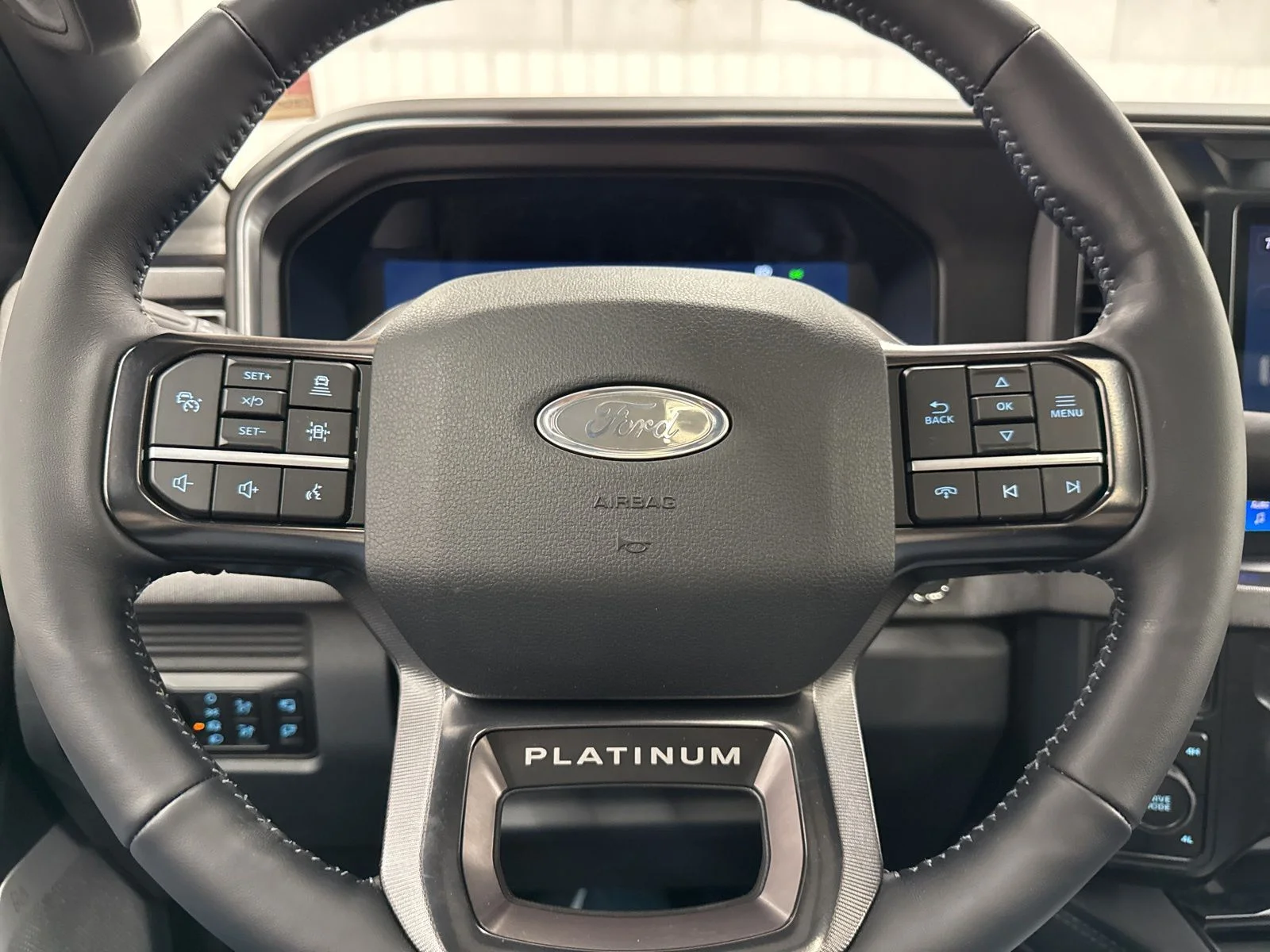New 2026 Star White Metallic Tri-Coat Ford F-250® Platinum® image 20