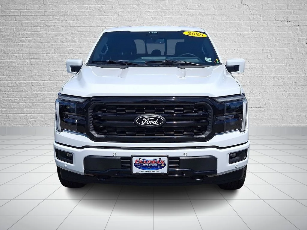Used 2025 White Ford Lariat image 2