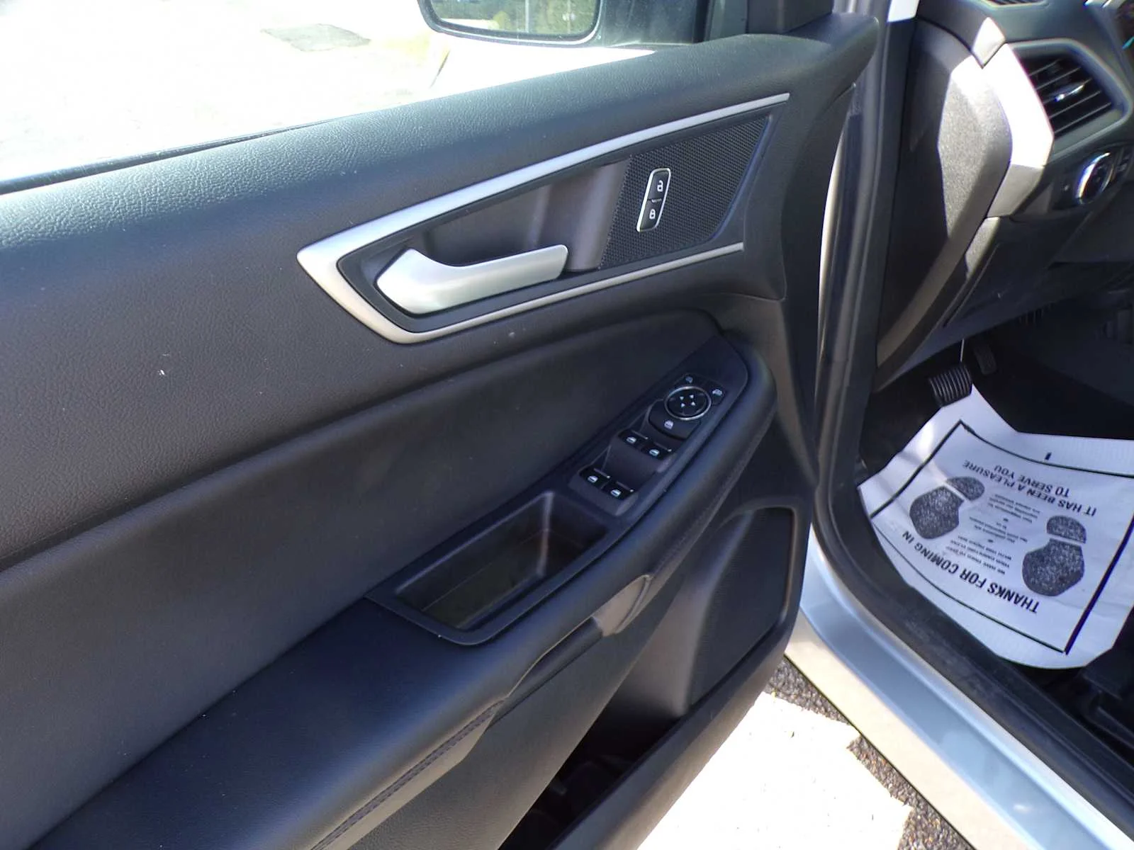 Used 2023 Iconic Silver Metallic Ford SEL image 13