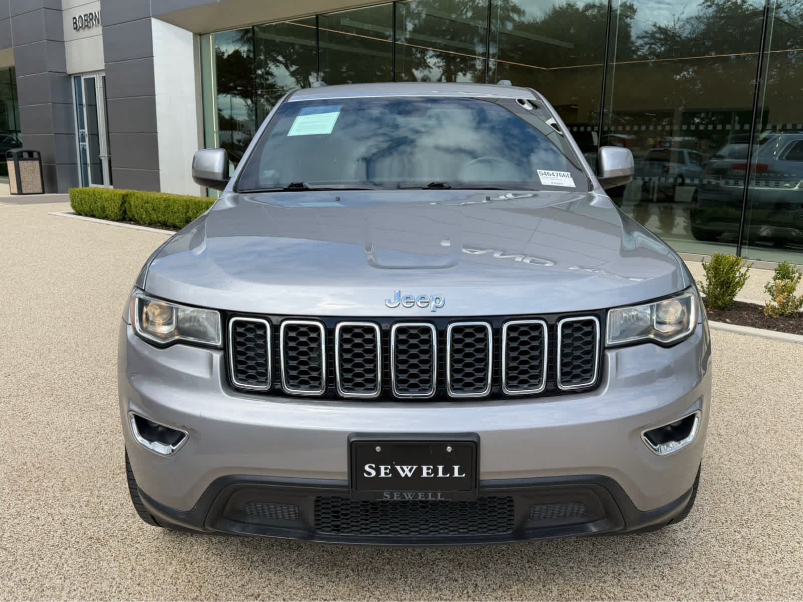 Used 2018 Jeep Grand Cherokee Laredo E with VIN 1C4RJEAG5JC110877 for sale in Boerne, TX
