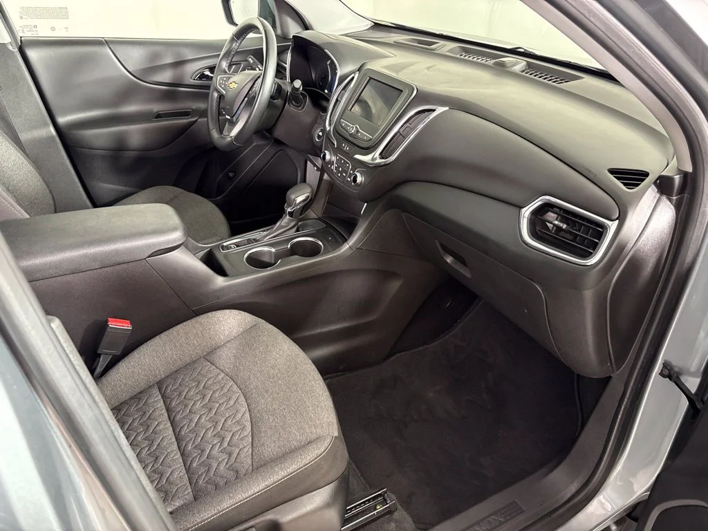 Used 2024 Gray Chevrolet LT image 17