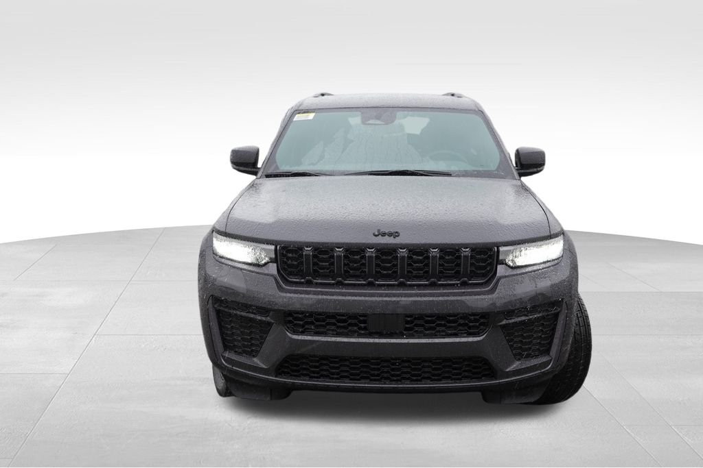 New 2026 Baltic Gray Metallic Clear-Coat Exterior Paint Jeep Altitude image 8