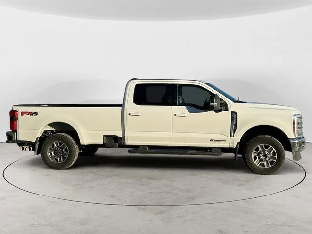 Used 2025 White Ford Lariat image 6